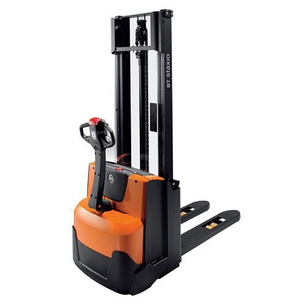 Ruční vysokozdvižný vozík BT Staxio SWE100 s elektrickým pojezdem a zdvihem, do 1 000 kg, výška zdvihu 3 300 mm